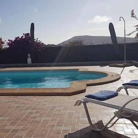 Roma Lanzarote * פלאיה בלנקה